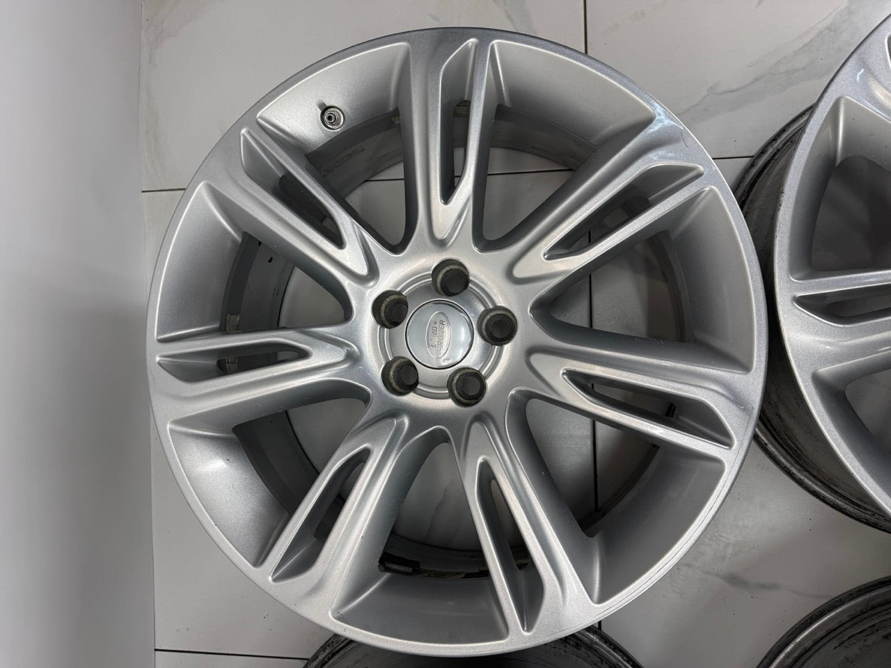 20x8.5 Factory OEM Land Rover Rims 5x108 (Used)