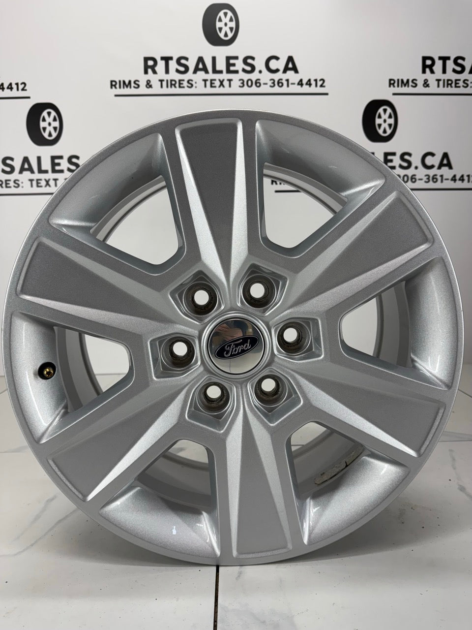 18x8.5 OEM Ford F-150 Takeoff Rims 6x135