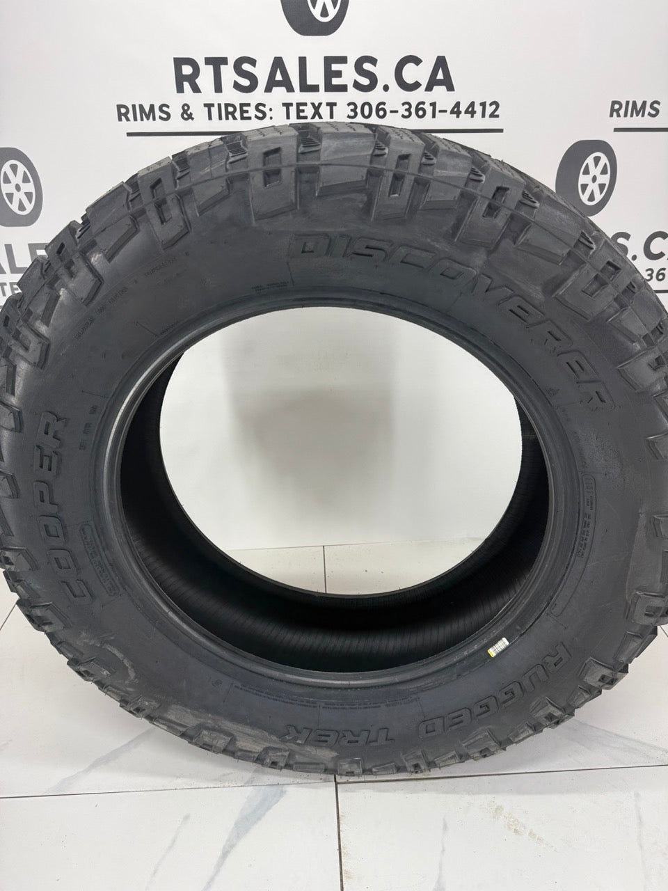 275/60R20 Cooper Rugged Trek All Weather Tires