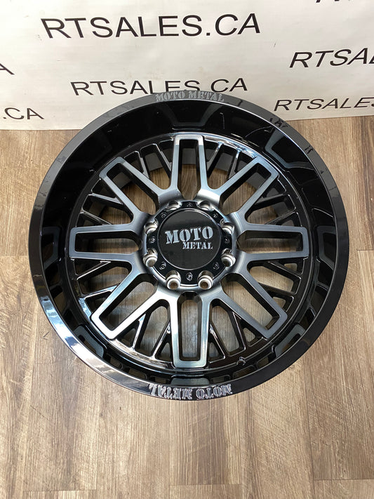 20x10 Moto Metal MO802 Rims 8x165