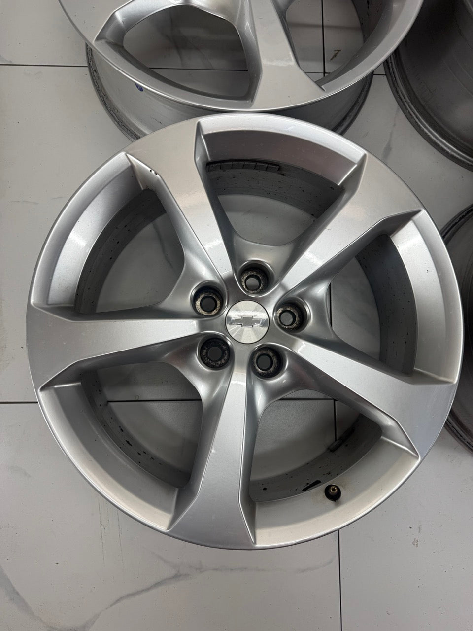 Camaro SS wheel