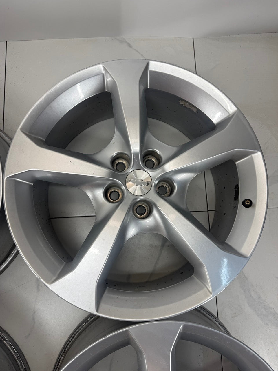 Camaro SS wheel