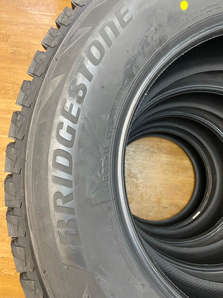 275/65/18 Bridgestone Blizzak DM-V2 Winter tires