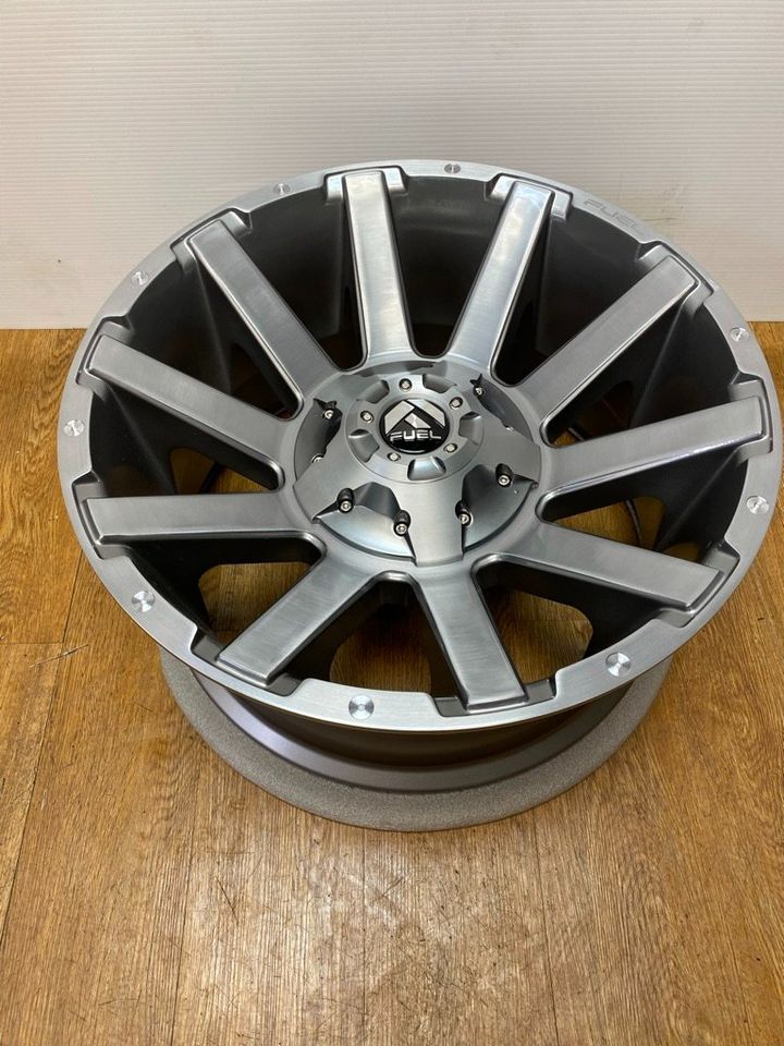 20x10 Fuel Contra Rims 8x165