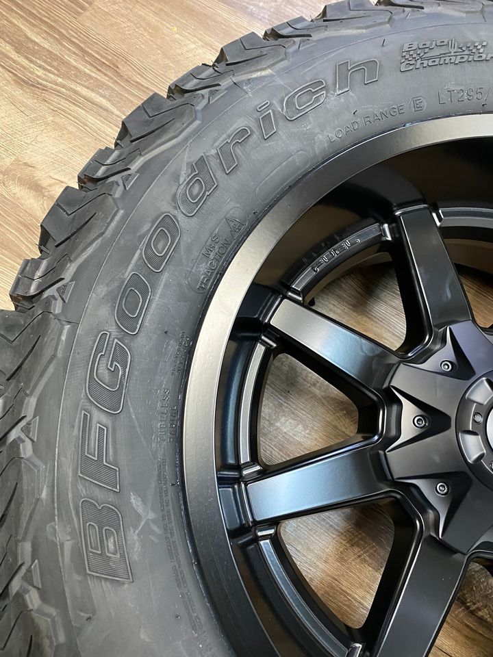 295/65/20 Bfgoodrich tires & rims 8x180 GMC Chevy 2500 3500